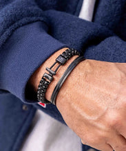 Load image into Gallery viewer, Model wearing Pig & Hen Catena Venetian DBL Black/Black.