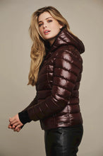 Load image into Gallery viewer, Model wearing Rino &amp; Pelle - Jarno Jacket in Prune.
