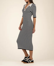 Load image into Gallery viewer, Model wearing Kut from the Kloth - Apollonia Knit V-Neck Dress in Black/White.