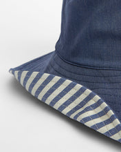 Load image into Gallery viewer, Barbour Fleur Reversible Bucket in Chambray/Stripe.