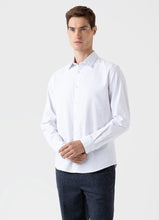 Load image into Gallery viewer, Model wearing Sunspel - Oxford Shirt in White.