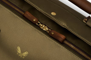 Bennett Winch - Suit Carrier Holdall Canvas in Olive.