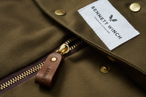 Bennett Winch - Suit Carrier Holdall Canvas in Olive.