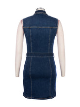 Load image into Gallery viewer, Kut from the Kloth - Della Denim Dress in Dark Wash - back.
