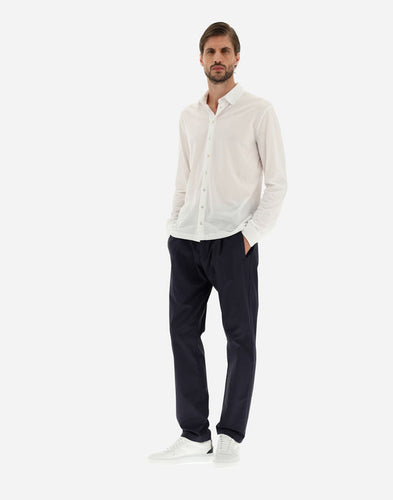 Model wearing Herno Men's Jersey Crepe Polo LS Shirt in Bianco,