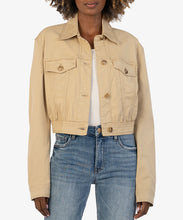 Load image into Gallery viewer, Model wearing Kut from the Kloth - Rumi Cropped Trucker Jacket in Khaki.
