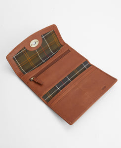 Barbour Isla Leather Travel Purse in Brown.