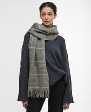 Load image into Gallery viewer, Barbour - Noelle Reversible Scarf
