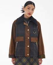 Load image into Gallery viewer, Model wearing Barbour Premium Catton Wax in Tan/Dark Classic
