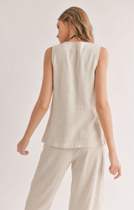 Model wearing Sadie & Sage - La Luna Linen Blend Vest Top in Oatmeal - back.