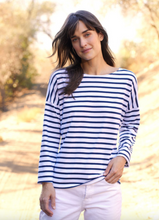 Load image into Gallery viewer, Saint James - Neige/Marine Minquiers Drop II Shirt
