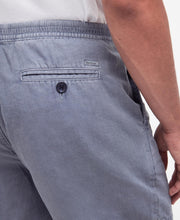 Load image into Gallery viewer, Barbour Melonby Short in Dark Chambray.
