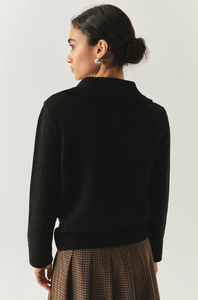Exquise -Addison Ribbed Quarter-Zip Wide Collar Long Sleeve Sweater