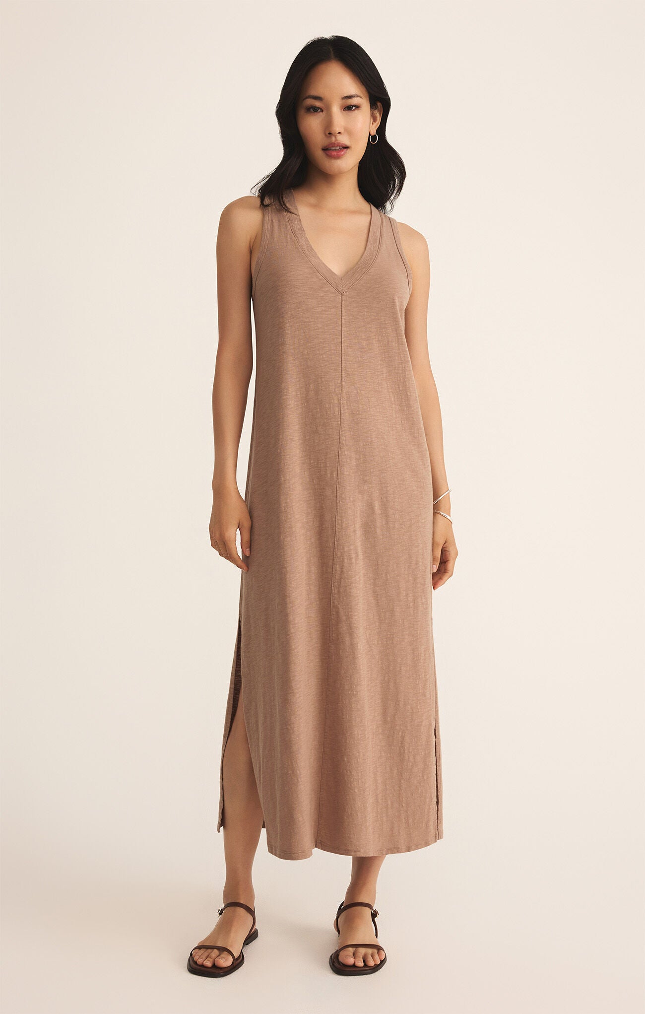Model wearing ZSupply - Palisades Midi Dress in Iced Coffee.