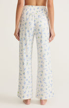 Load image into Gallery viewer, Model wearing ZSupply - Dawn Citron Pant in White - back.
