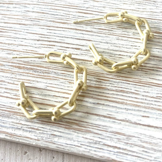 VB & CO. - U Chain Hoop Earrings