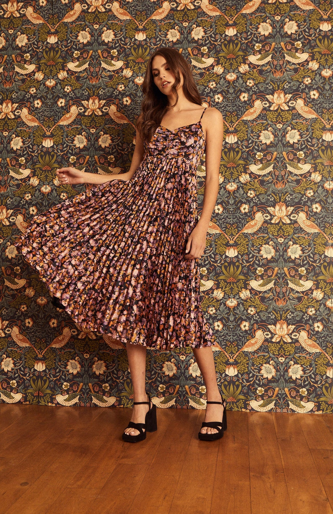Model wearing Caballero - Donna Dress in Falling Blush Flowers.