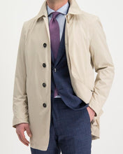 Load image into Gallery viewer, Model wearing Manto Bertram jacket in tan.
