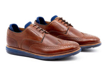 Load image into Gallery viewer, Martin Dingman Countryaire Wingtip in Cigar.
