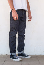 Load image into Gallery viewer, Model wearing Freenote Rios Denim
