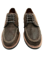 Load image into Gallery viewer, LaRossa Shoe and Alden mocc toe speical make up in tobacco chamois.
