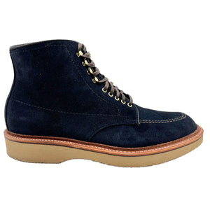 Alden D2910H - Alden X LaRossa special makeup! Indy Boot handcrafted on the Trubalance last in supple Navy suede. With Brass eyes & hooks, pre-stitch reverse welts and Sahara Tan Wedge.