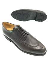Load image into Gallery viewer, Paraboot Tournier in brown pebble grain.
