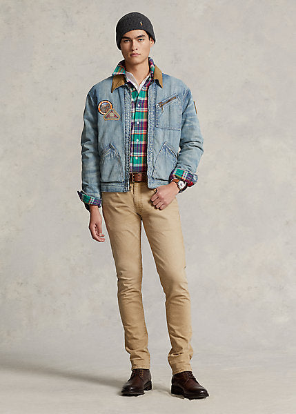 Model wearing POLO Ralph Lauren - Sullivan Slim Jean - Stretch in Khaki Hill.